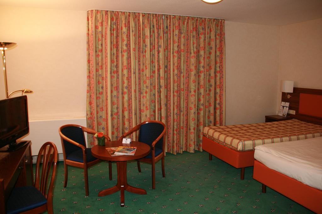 Best Western Hotel Ketterer Stuttgart Exterior photo